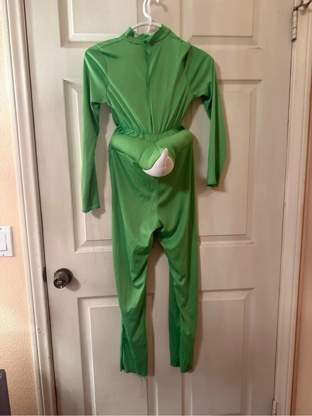 Nintendo Super Mario Yoshi Costume in Green and White
